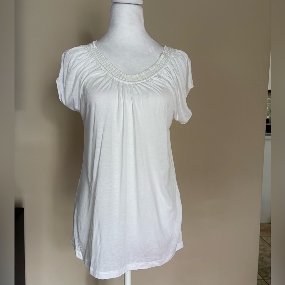 🎾Loft Bright White Sleeveless Top